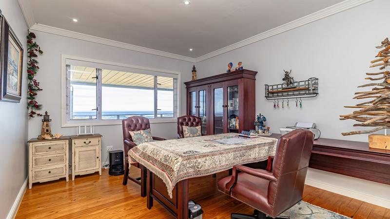 5 Bedroom Property for Sale in Southern Cross Western Cape